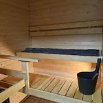 Cozy One-bedroom With Sauna Διαμέρισμα *